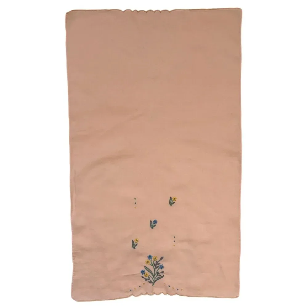 Vintage Cottage Embroidered Fingertip Guest Towels Shabby Decor Floral Feminine